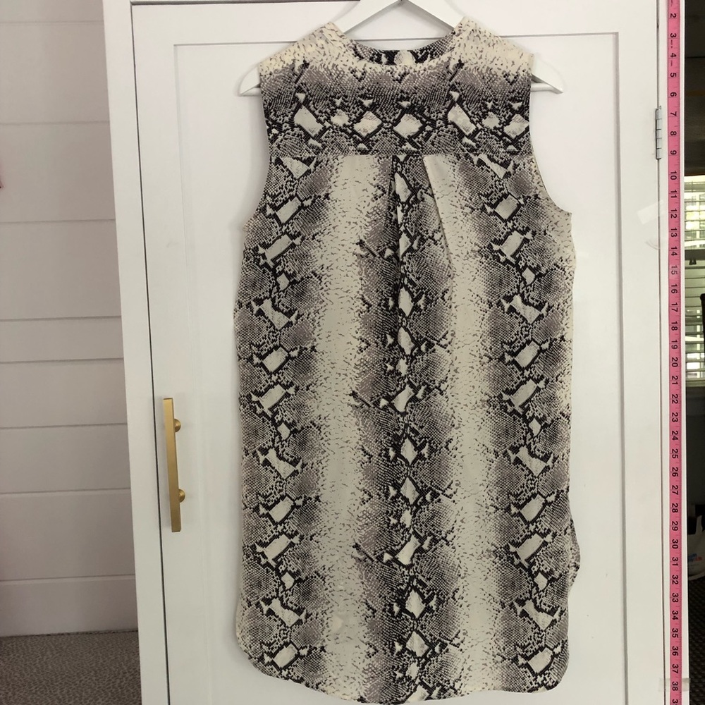 Acrobat Silk PythonTunic - Picture 5 of 5